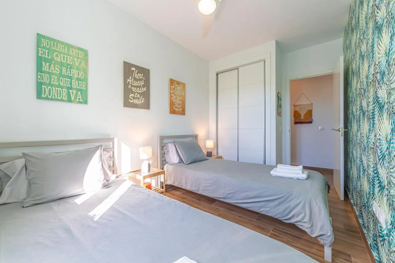 Apartamento Con Jardin Privado - Simplytarifa Apartman